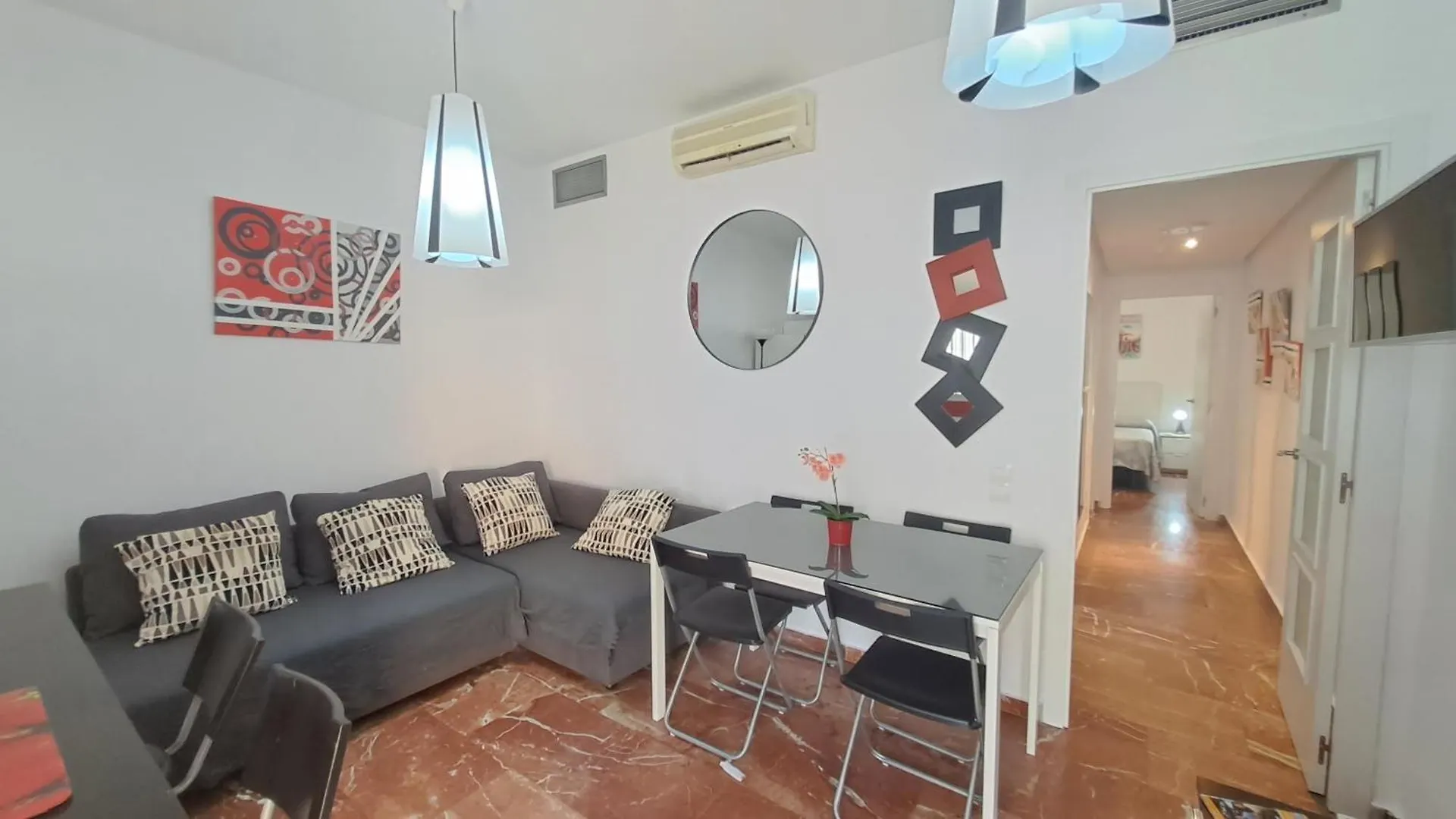 Apartamento Sevilla Centro, Alfonso XII 0*, Seville Spain